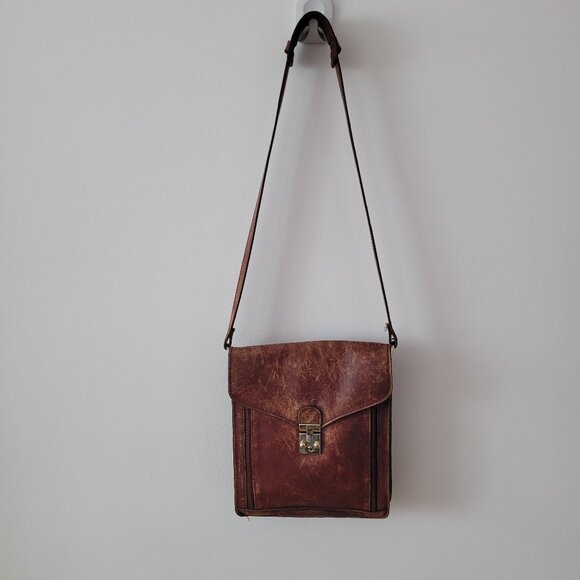 Well-Worn In Vintage Leather Bag/Purse - Picture 1 of 10
